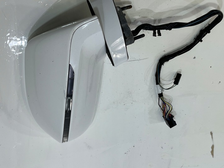 фото №1, Зеркало правые audi a7 c7 14 + 2 pin ассистент