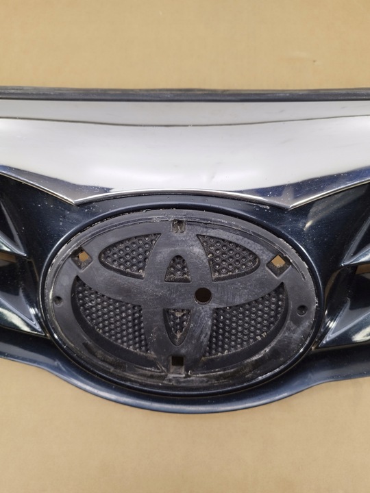 фото №5, Решітка радіатора решітка бампера перед toyota avensis t27 iii рестайлінг 2012-2014