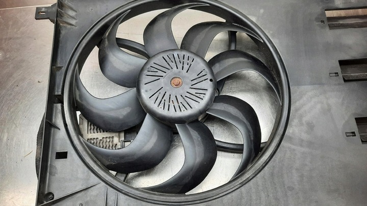фото №14, Вентилятор радиатор воды оригинальный номер 31319165 volvo v40 12-19r 1.6 d2