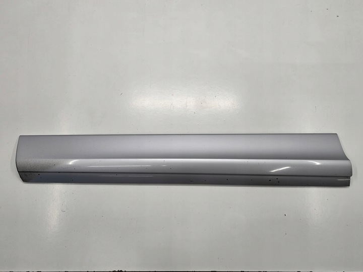 фото №1, Audi q7 4l 07r планка дверь левый перед lx7w 4l0853959a/b