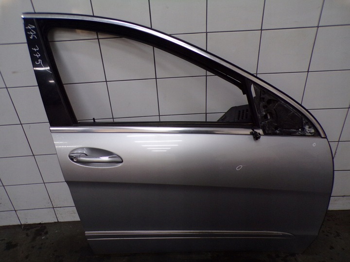 фото №1, Двері праві перед mercedes w251 r клас lak 775