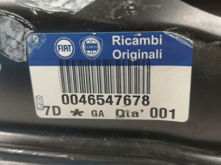 фото №7, Обшивка заливка топлива alfa romeo 147 2000-2010