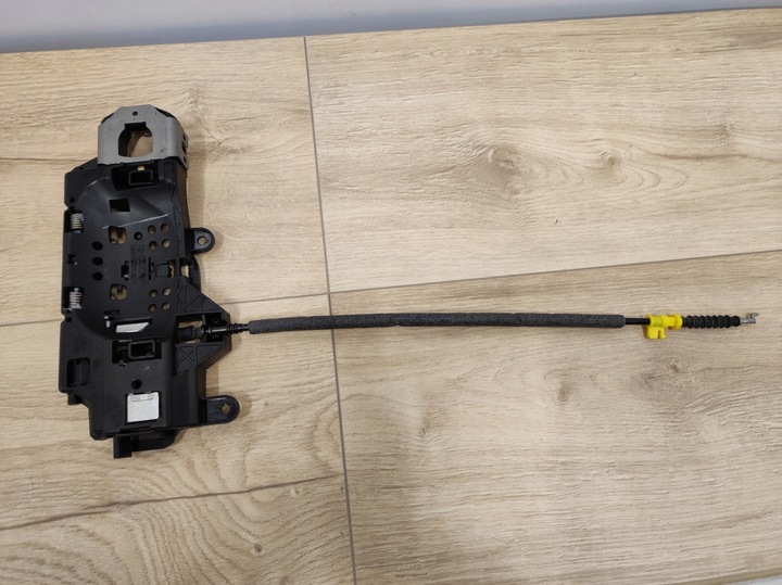 фото №1, Ручка дверь наружная левый зад audi a4 b9 8w0837811a 8w1837811a