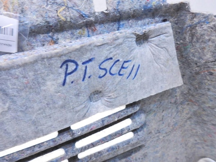 фото №2, Обивка багажника правые зад renault scenic ii