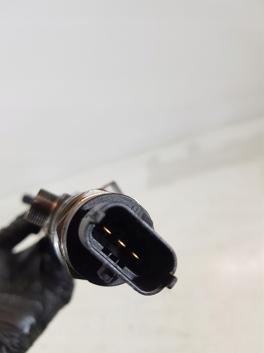 фото №15, Планка впрыскивающий датчики 30777759 volvo v70 xc60 xc70 2.4 2.0d