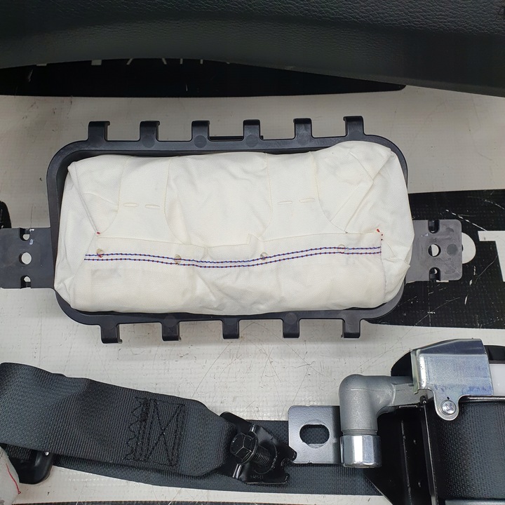 фото №10, Ceed iii 3 капот панель консоль подушки ремни подушка безопасности