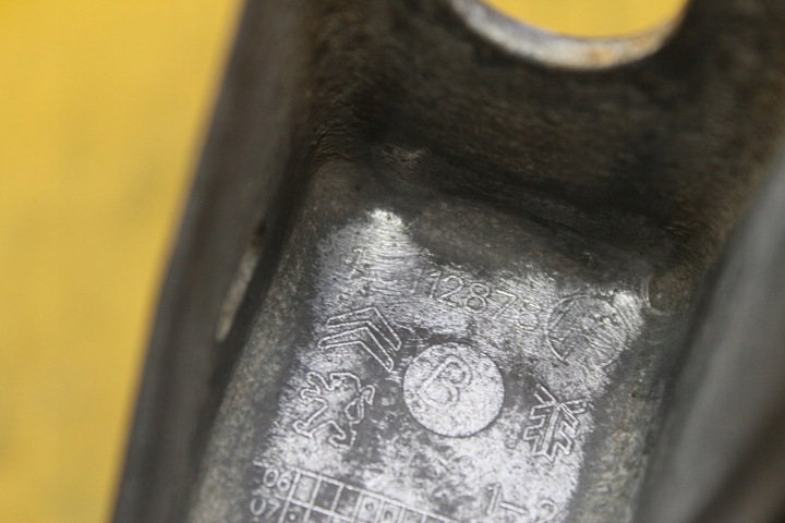 фото №8, Лапи трос коробки передач 9660211480 peugeot 308 1.6 vti