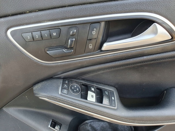 фото №8, Mercedes cla дверь правая передние белый 650 перед правое 117 w117 c117 x117