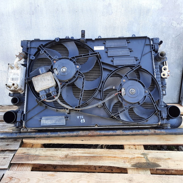 фото №12, Range rover evoque 2.2 автомат pas переднє радіатор комплект