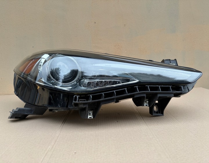 фото №16, Фара праве перед alfa romeo giulia usa 50547573 xenox led керована 35w
