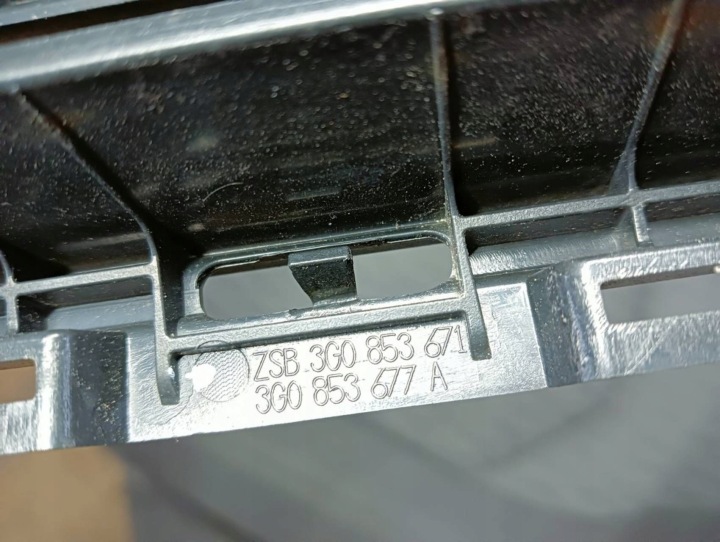 фото №12, M42 решётка бампера передняя vw passat b8 14- 3g0853671