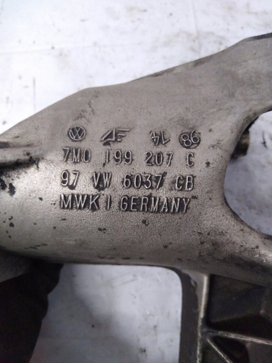 фото №6, Кронштейн генератора vw sharan 1.9 tdi 7m0199207c