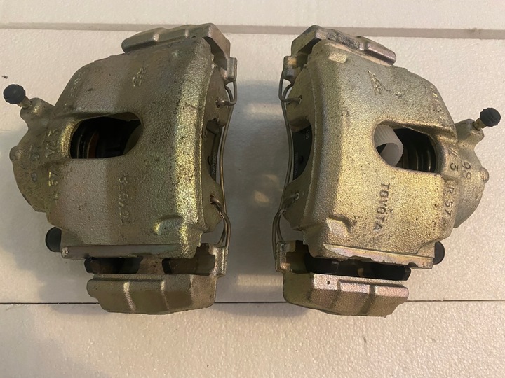 фото №1, Avensis t22 97-03 супорт гальмівний переднє