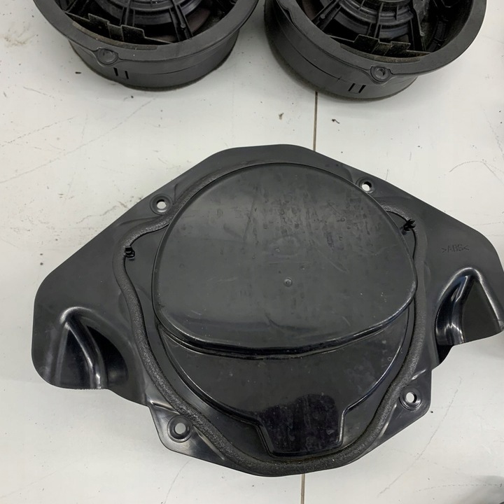 фото №10, Динаміки набір озвучення комплект bose 9szt оригінал audi a8 d4 рестайлінг 16r