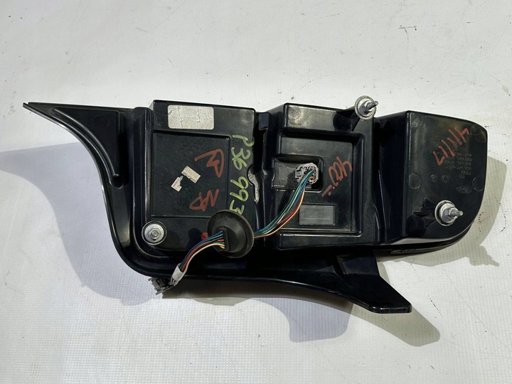 фото №6, Лампа зад задняя правая led ford mustang 2013 - 2014