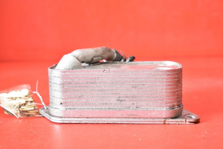 фото №5, Радиаторов масла 7525333 bmw e90 e91 2.5i 177 km 03-07