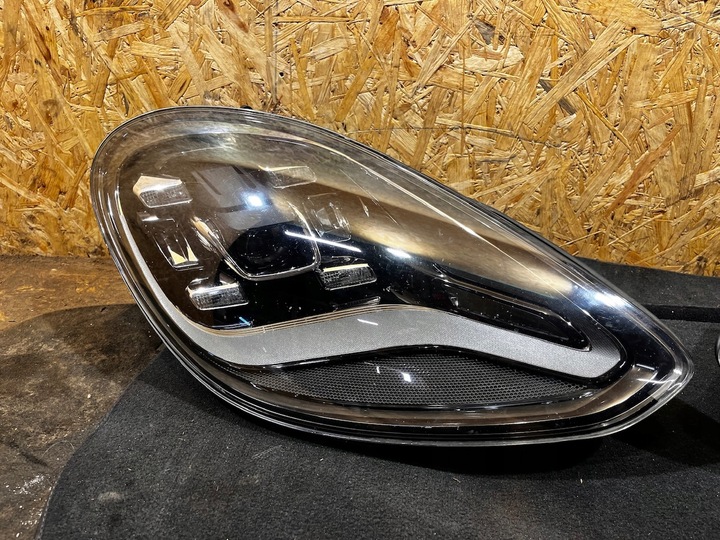 фото №7, Идеальный kpl. перед porsche panamera 971 рестайлинг полный led 21r 1