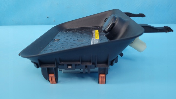 фото №8, Toyota rav4 v 19r зарядний пристрій індукційна 861c0-42020 port usb 86190-42030
