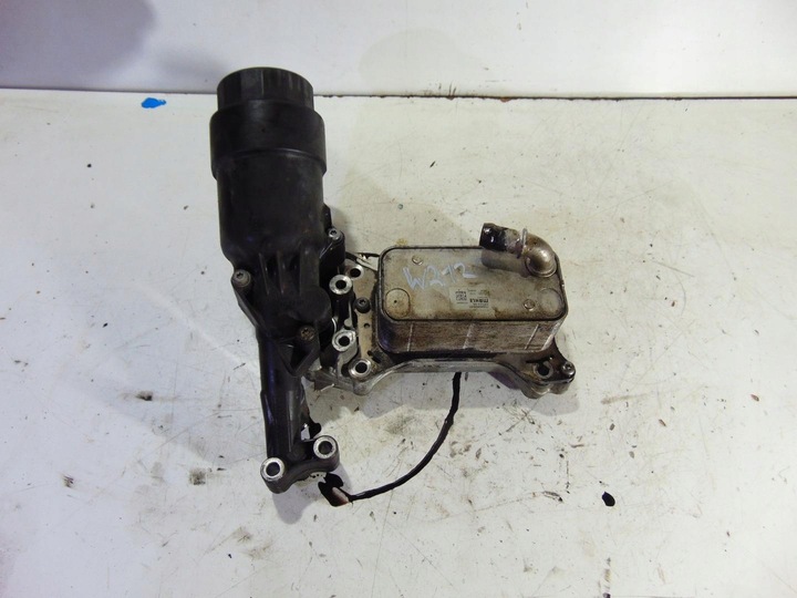 фото №1, Радиатор масла w212 2.2 cdi 70586826-01