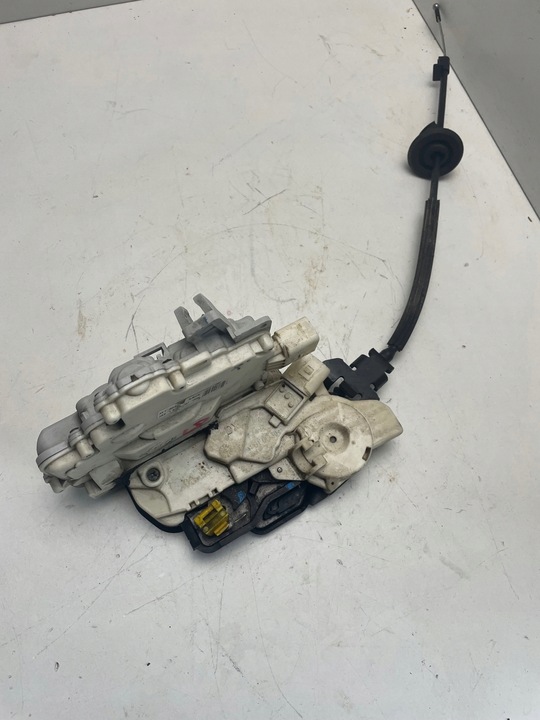 фото №1, Audi a8 d3 замок двері 4e1837016aa