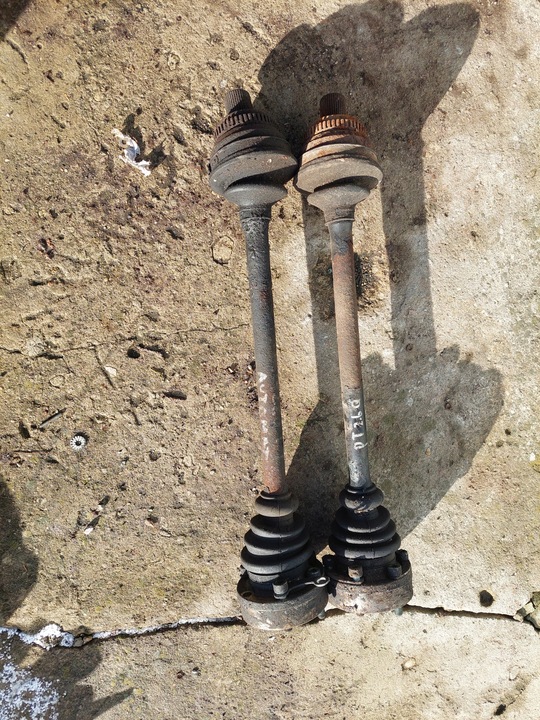 фото №1, Audi 100 c4 a6 c4 quattro піввісь зад ліва права