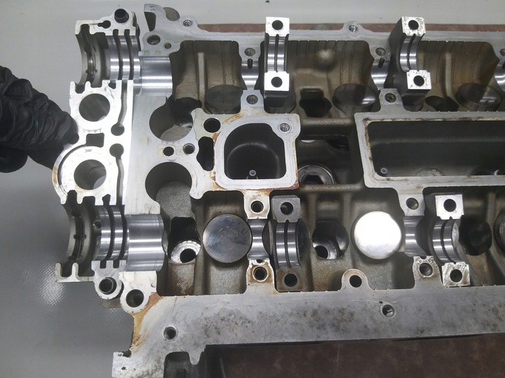 фото №14, Головка двигуна bez rys кермо 2.0b 16v cs170ab focus iii fusion cm5e-6090-bd