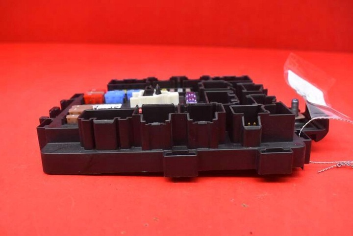 фото №6, Коробка предохранителей 1094409-00-e tesla модель s performance 762 km 16-21