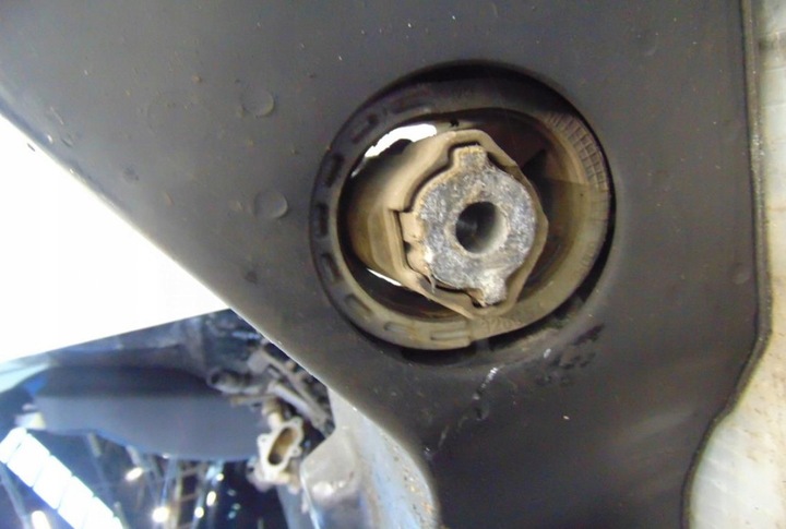 фото №5, Mercedes w245 подрамник двигателя