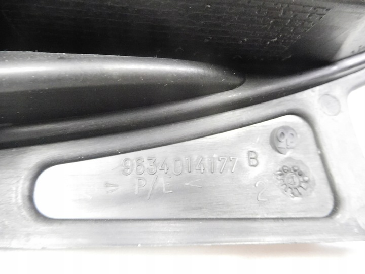 фото №8, Решітка бампера перед peugeot 307 оригінальний номер 7414.w6