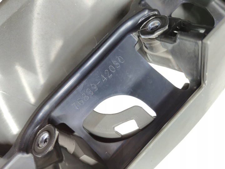 фото №10, Toyota rav4 iv накладка крышки зад задней 7683942030 фото!