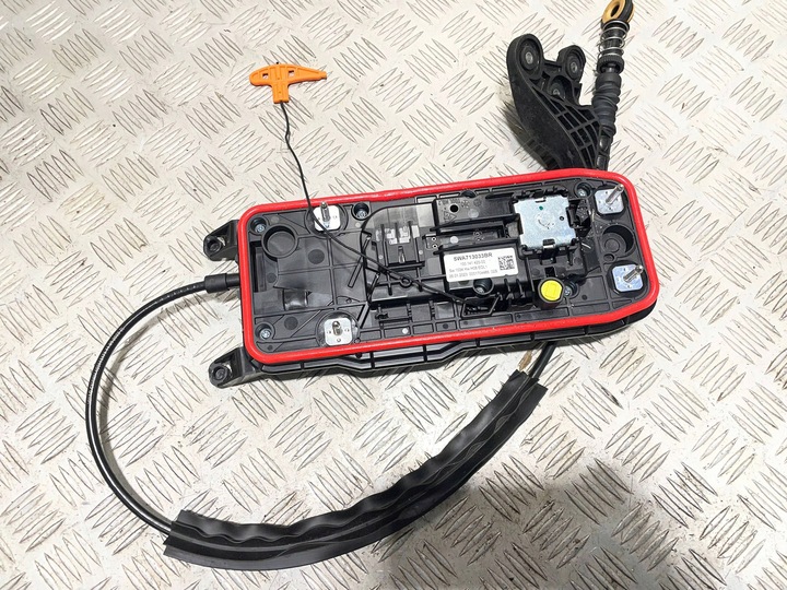 фото №1, Механизм домкрат изменения коробки передач vw golf viii skoda octavia iv 5wa713033br