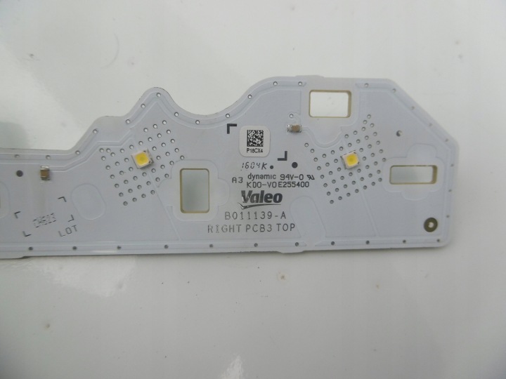 фото №11, Молдинг dynamic led правое перед mondeo mk5 fusion