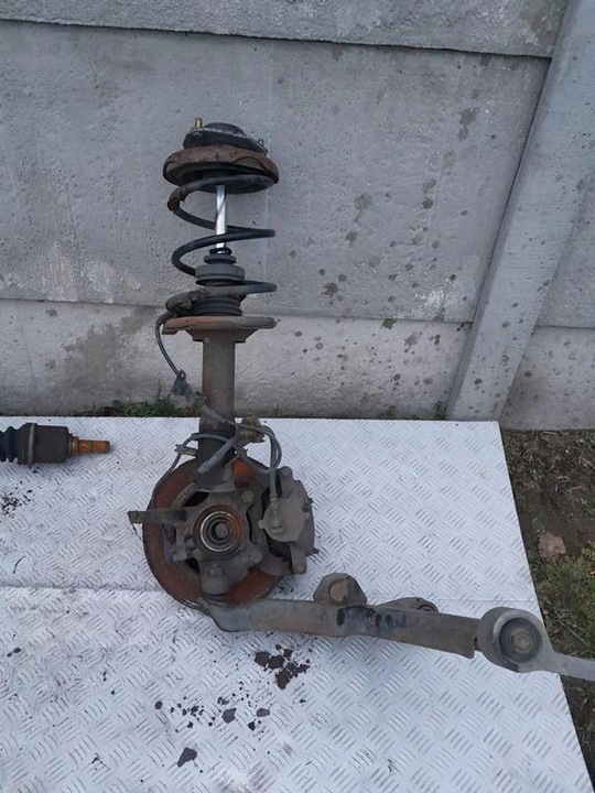 фото №12, Nissan almera tino v10 00-06 1.8 16v mcperson поворотный кулак рычаг левый комплект