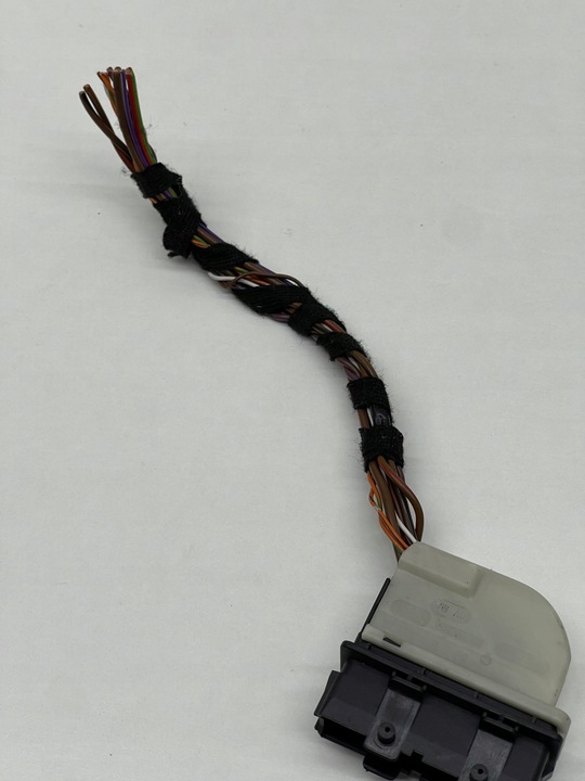 фото №10, Audi volkswagen seat skoda штекер разъём соединитель дверь + шланг 4h0972701