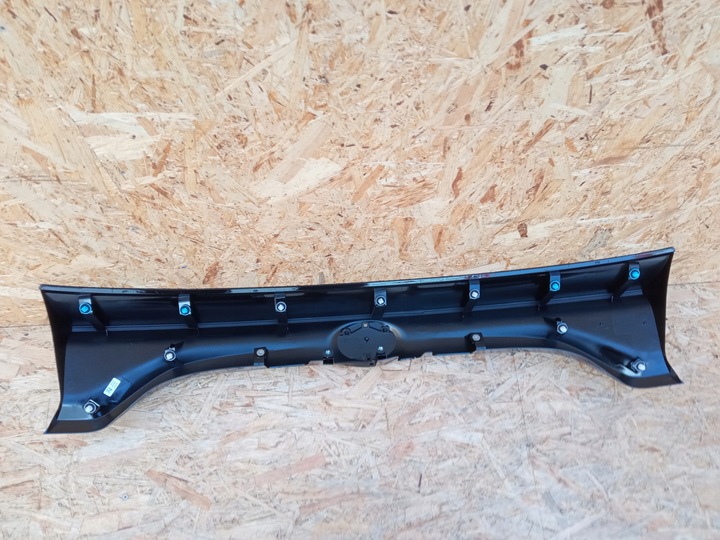 фото №4, Накладка задньої кришки toyota yaris iv gr sport