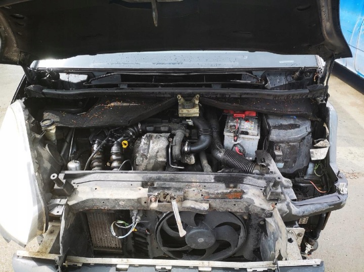 фото №7, Citroen c4 grand picasso двигатель крышки нагревателя 2006 1.6l 412650750