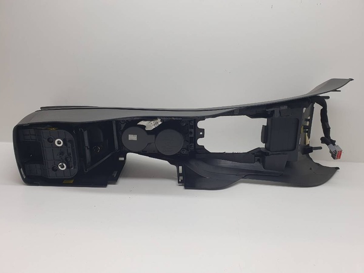 фото №8, Подлокотник туннель volvo v40 ii 2015 европа