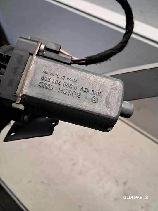 фото №6, Mercedes-benz clk w209 podajnik двигунчик правого ременя 2098600682