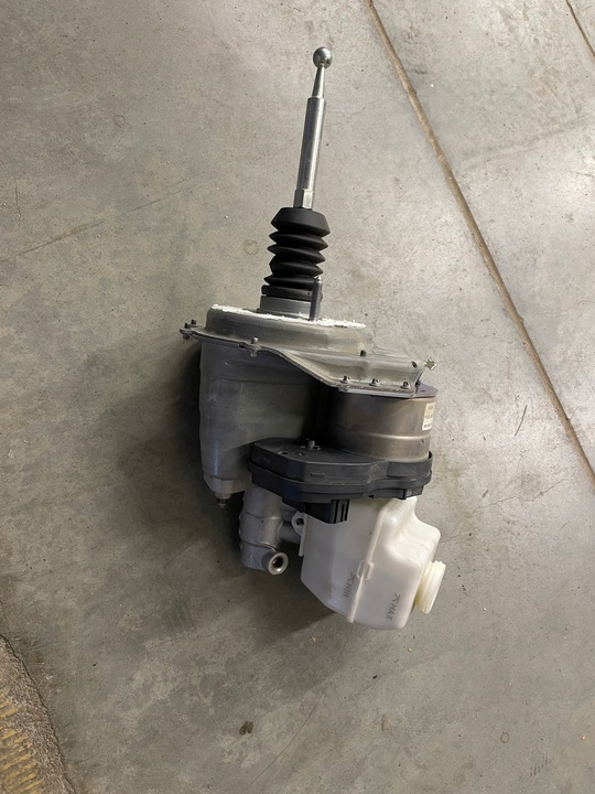 фото №1, Усилитель насос тормозная rs3 8y оригинал 8y0614105d