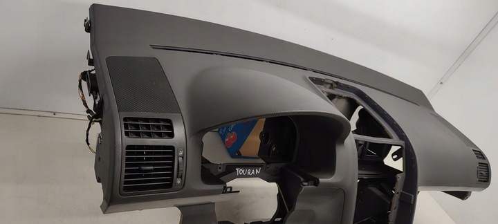 фото №13, Панель консоль ремені vw touran 1,9 tdi