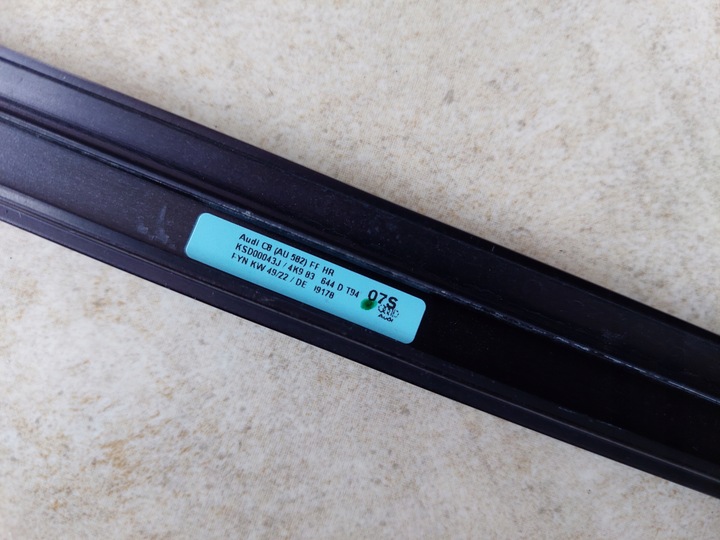 фото №10, Планка двері - верхня - правий зад - audi a6 c8 - універсал - 4k9