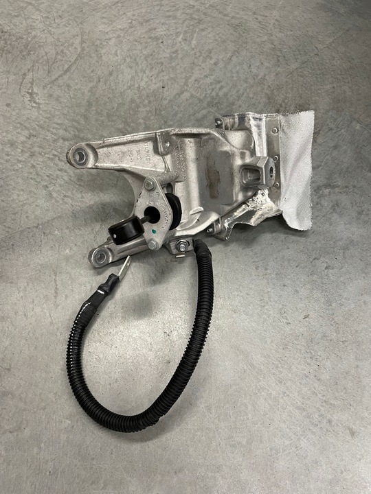фото №6, Лапи двигателя audi vw оригинал 5tkm 4m0199308bq