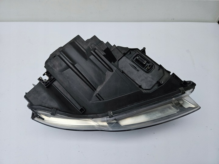 фото №10, Лампа левая bixenon поворотный audi a4 s4 b7 белый поворот фара левый