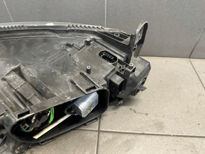 фото №9, Лампа ксенон лівий перед audi a6 c6 eu 4f0941029ea