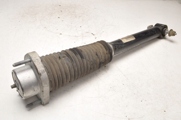 фото №1, Land rover defender l663 3.0 d амортизатор зад 21r