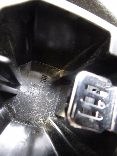 фото №6, Suzuki sx4 fiat sedici 4x4 рестайлинг 9-14 туннель средний пепельница