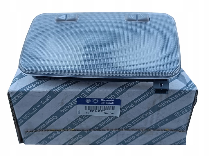 фото №1, Лампа потолок освещение кабины fiat peugeot citroen 1303497670 оригинальный номер