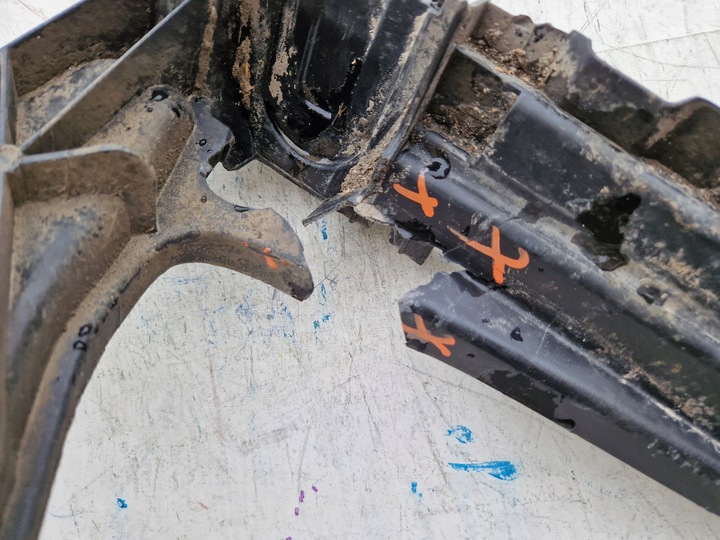 фото №7, Audi q5 8r0 07- pas переднее усилитель