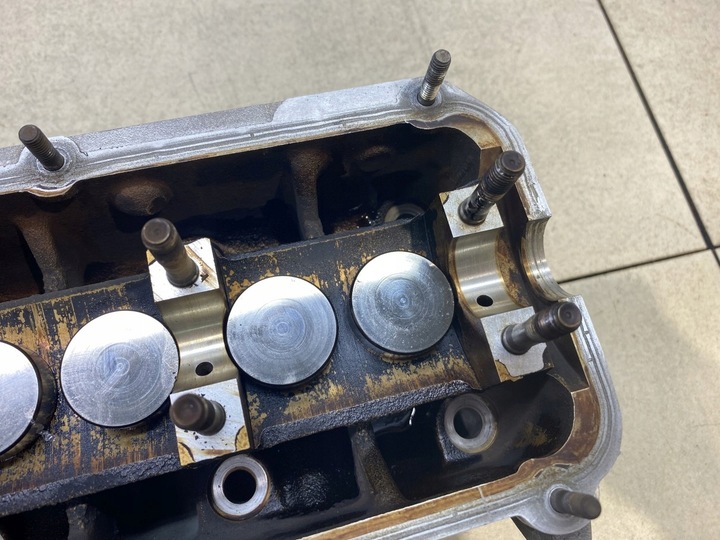 фото №9, Головка цилиндров вал passat b5 1.6 050103373