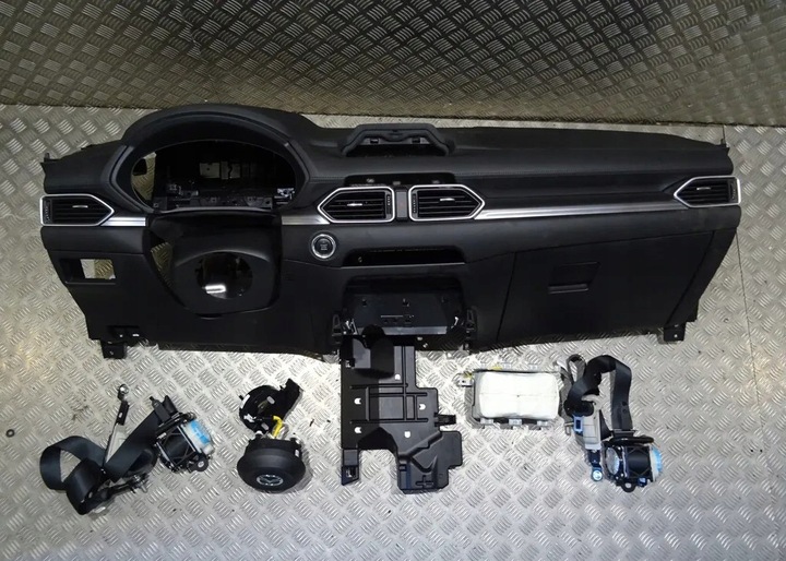 фото №1, Mazda cx-5 ii консоль ремни подушки pod малый head up комплект